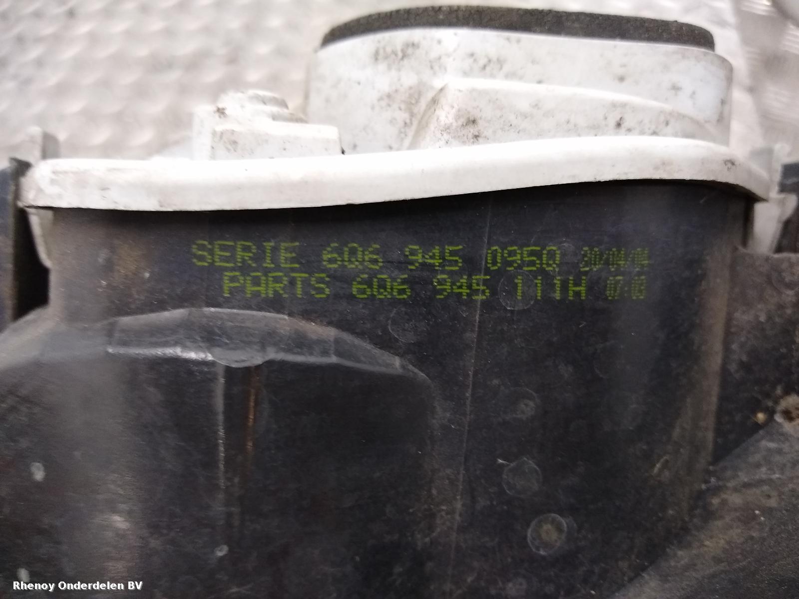 2004 VOLKSWAGEN POLO ACHTERLICHT L View Auto part ACHTERLICHT L VOLKSWAGEN POLO 2004