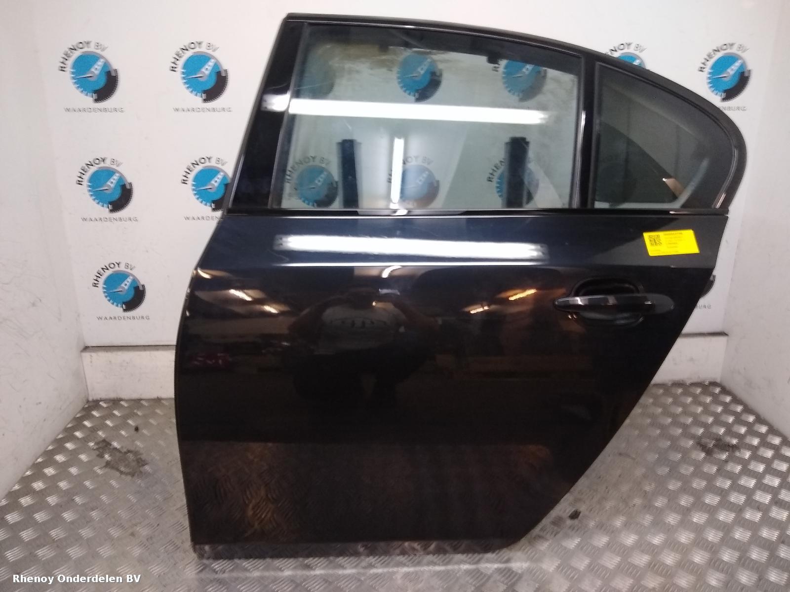 Bekijk Auto-onderdeel PORTIER LA  BMW 5 SERIES 2005