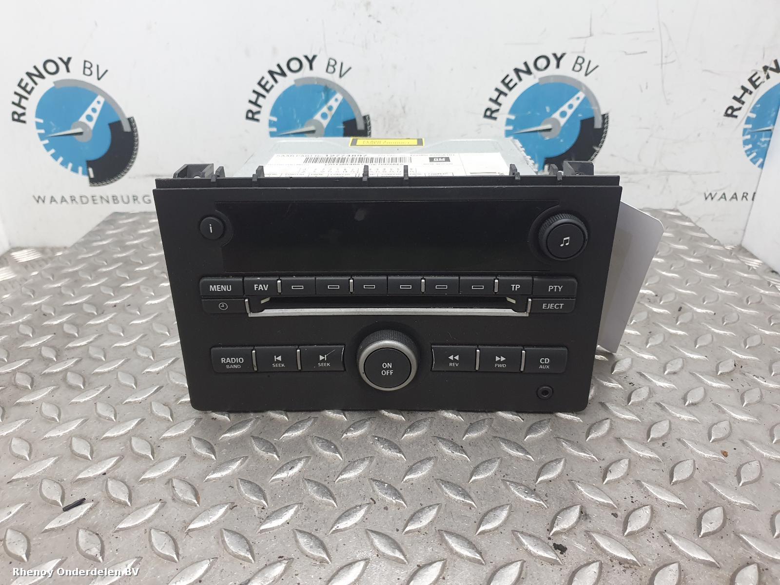 Bekijk Auto-onderdeel RADIO SAAB 93 2006