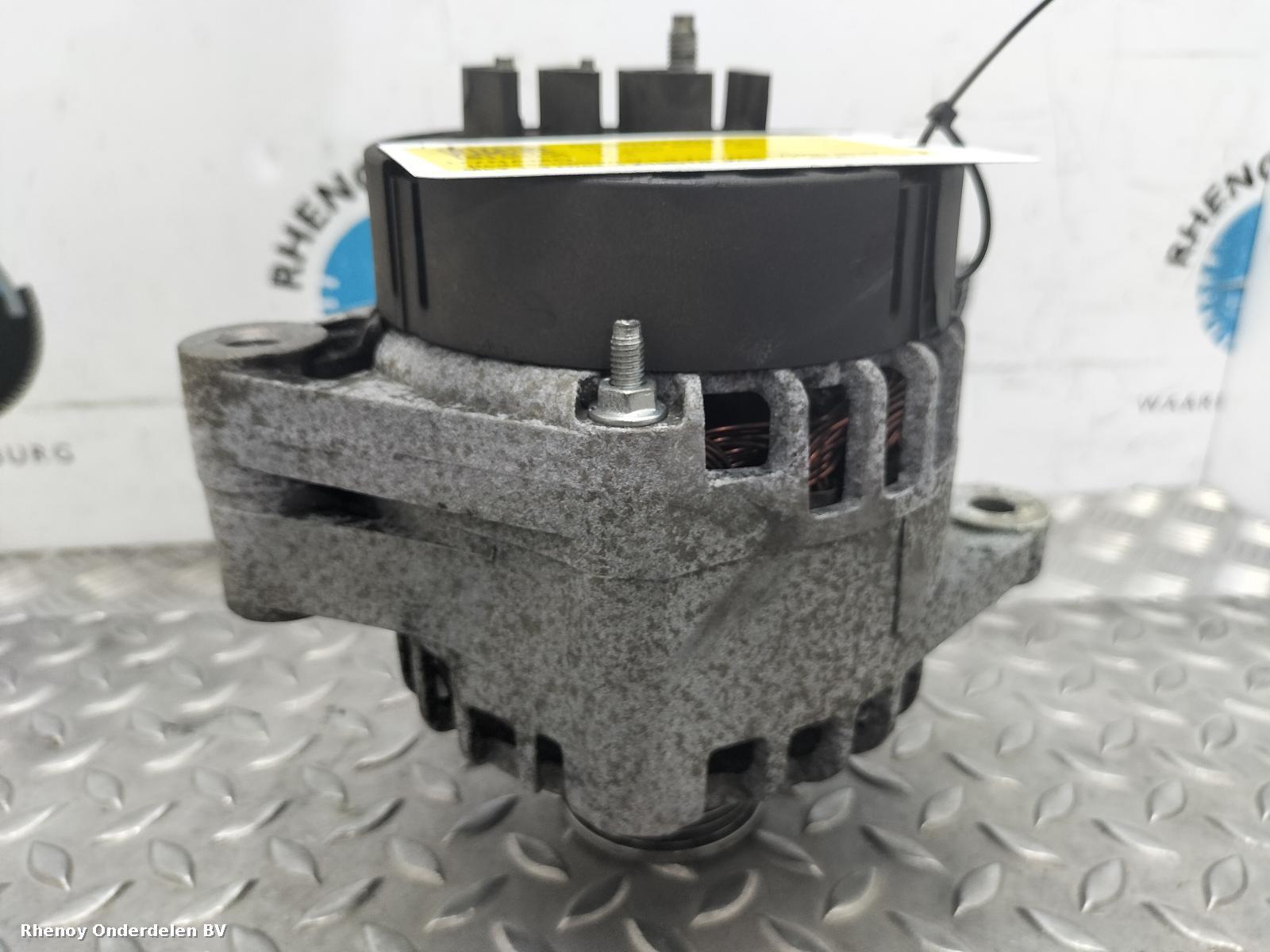 Bekijk Auto-onderdeel DYNAMO SAAB 93 2006