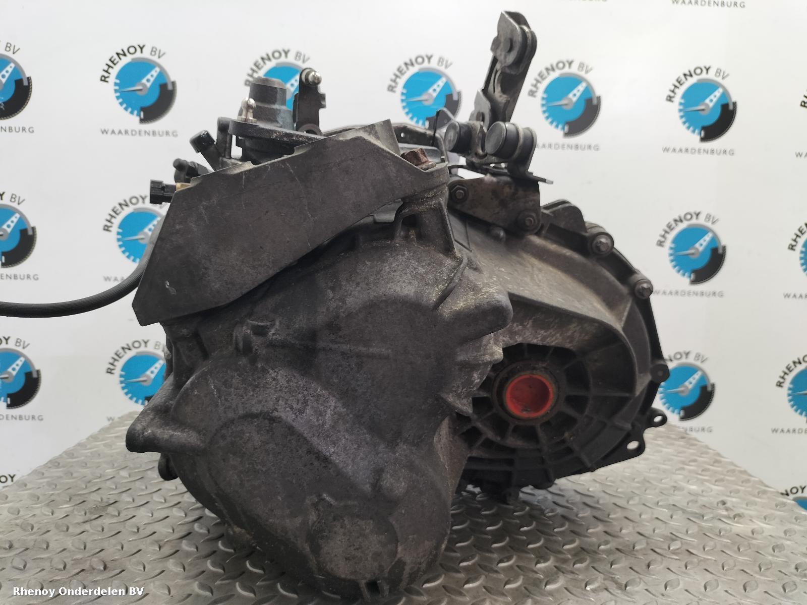 View Auto part TRANSMISSIE / VERSNELLINGSBAK SAAB 93 2006