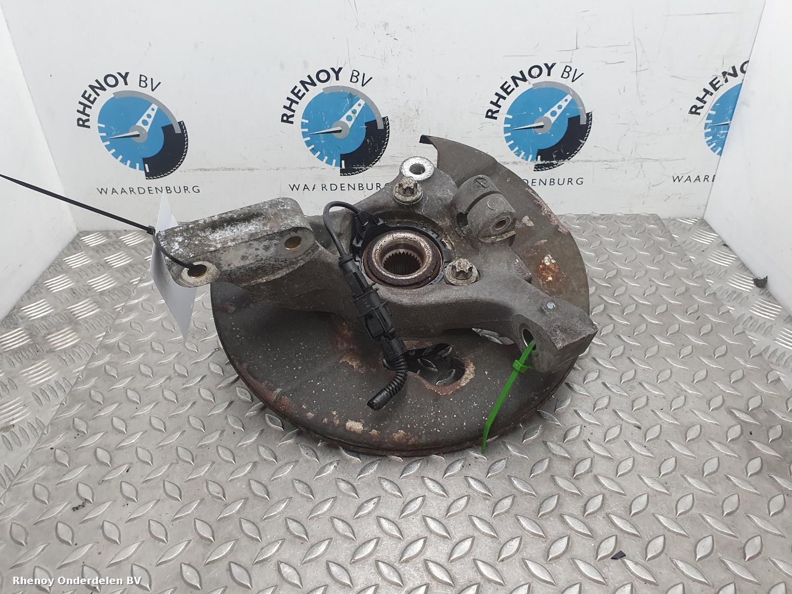 Bekijk Auto-onderdeel FUSEE LV SAAB 93 2006