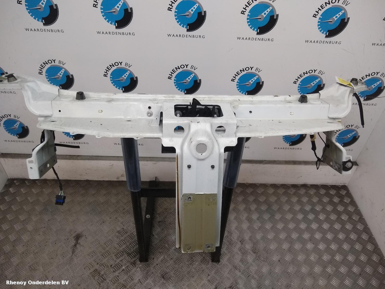 Bekijk Auto-onderdeel VOORFRONT DACIA LOGAN 2013