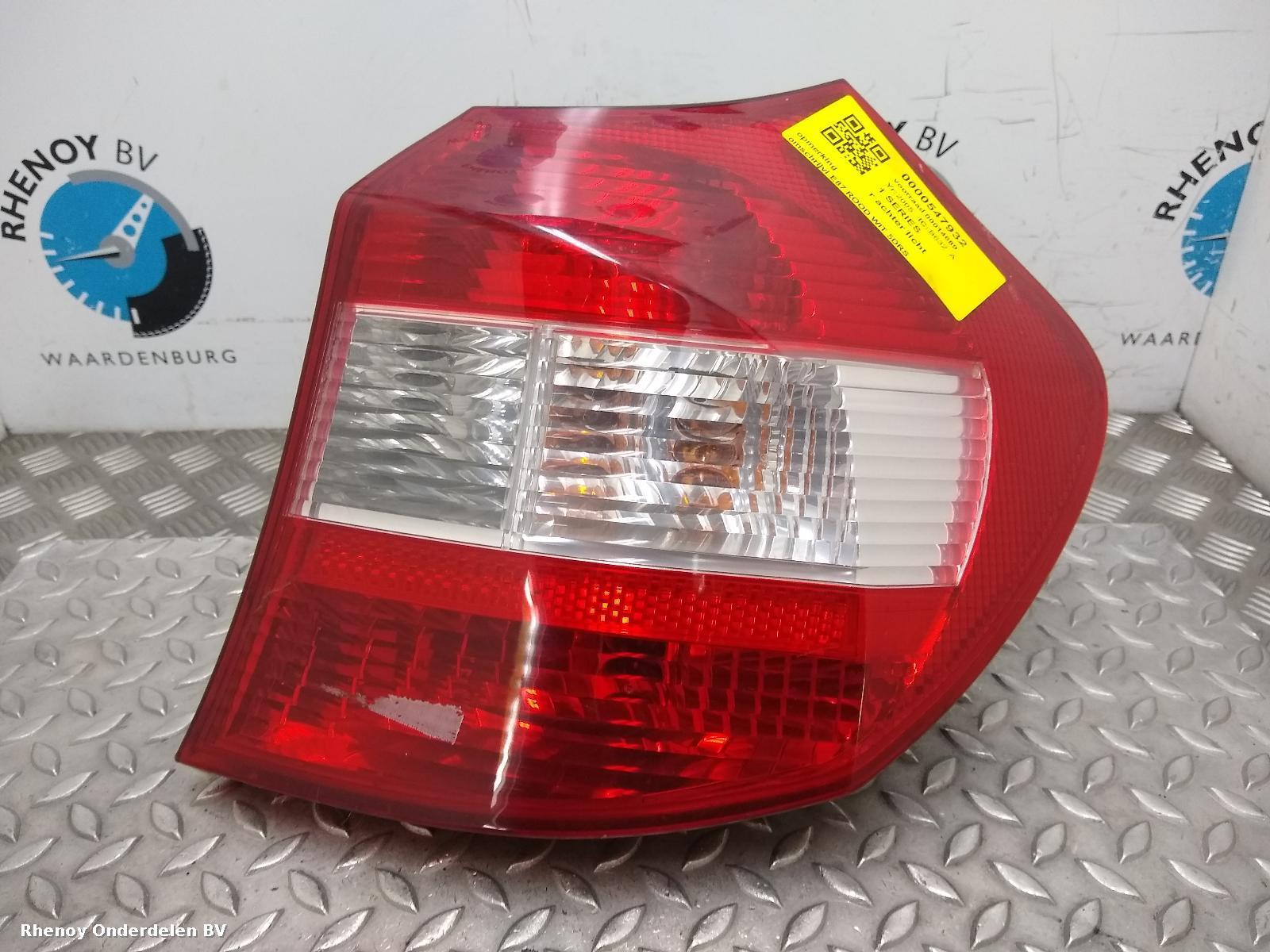 Bekijk Auto-onderdeel ACHTERLICHT R BMW 1 SERIES 2005