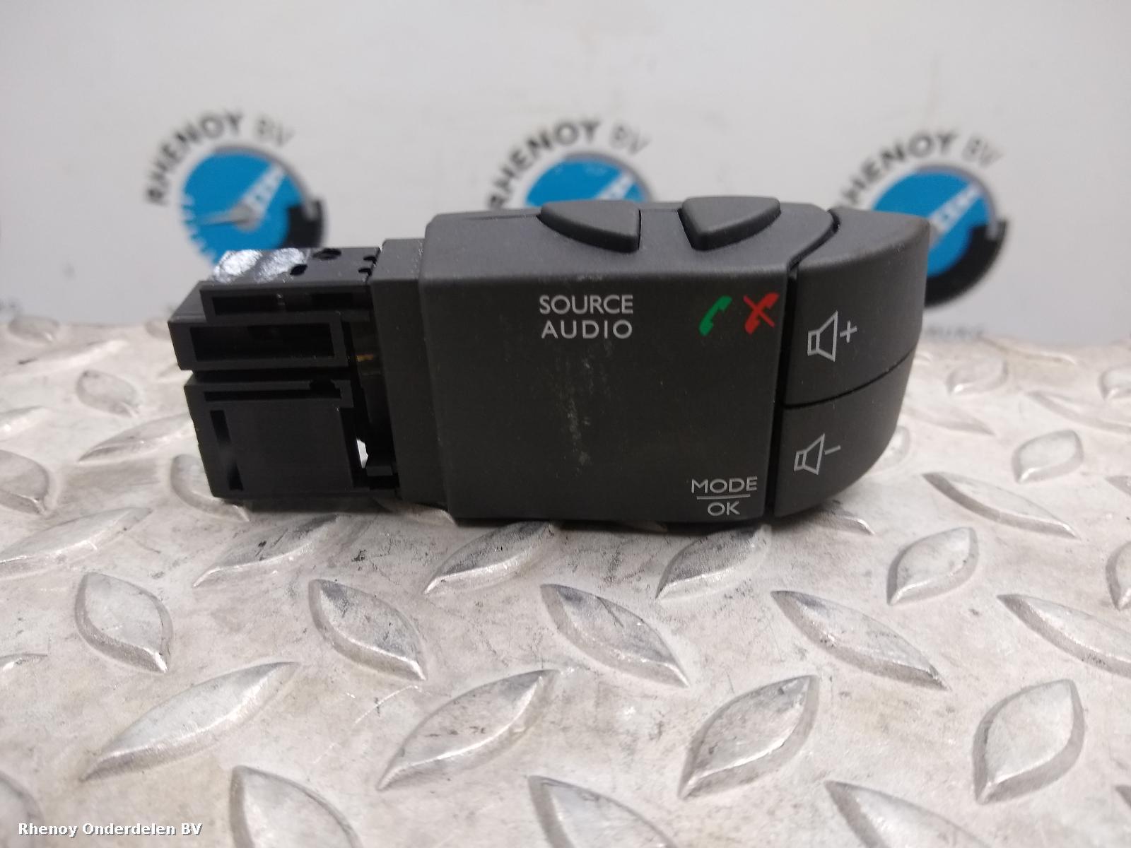2014 RENAULT CLIO OVERIGE View Auto part OVERIGE RENAULT CLIO 2014