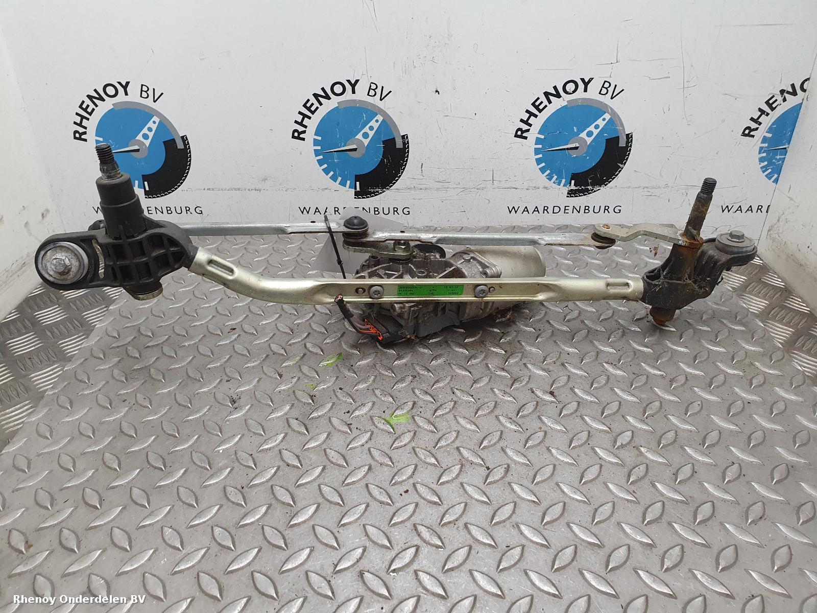 Bekijk Auto-onderdeel RUITENWISSERMOTOR VOOR RENAULT FLUENCE 2012