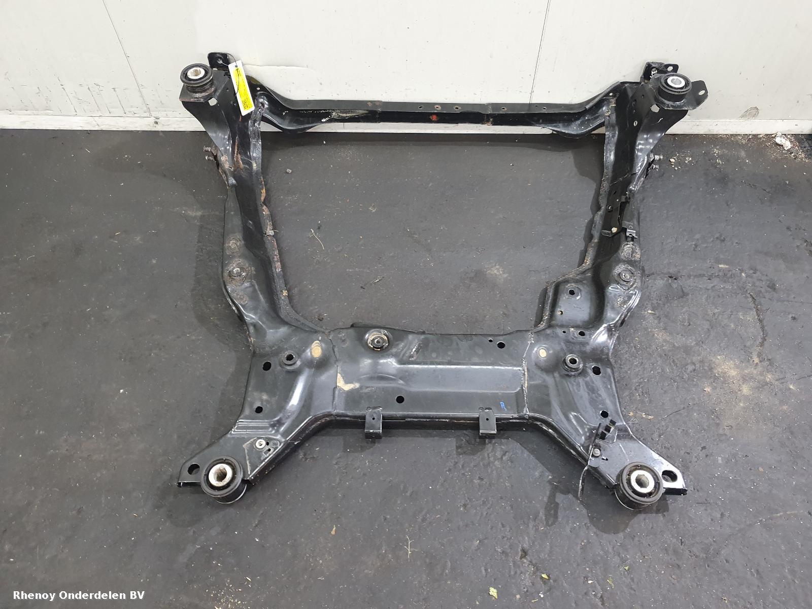 2013 VOLVO V60 SUBFRAME VOOR View Auto part SUBFRAME VOOR VOLVO V60 2013