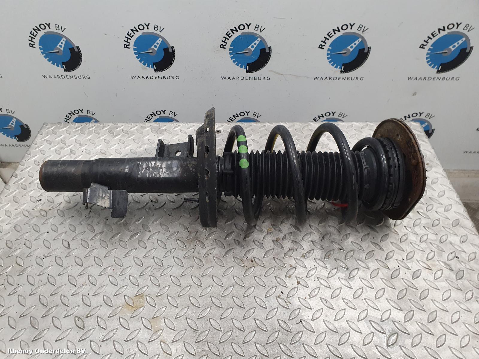 View Auto part RF Strut VOLVO V60 2013