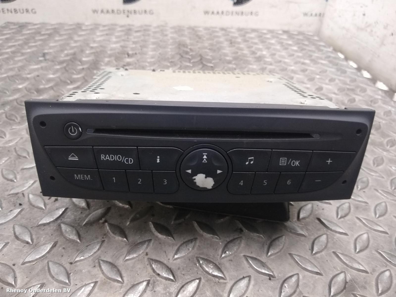 View Auto part A/V Equipment RENAULT CLIO 2011