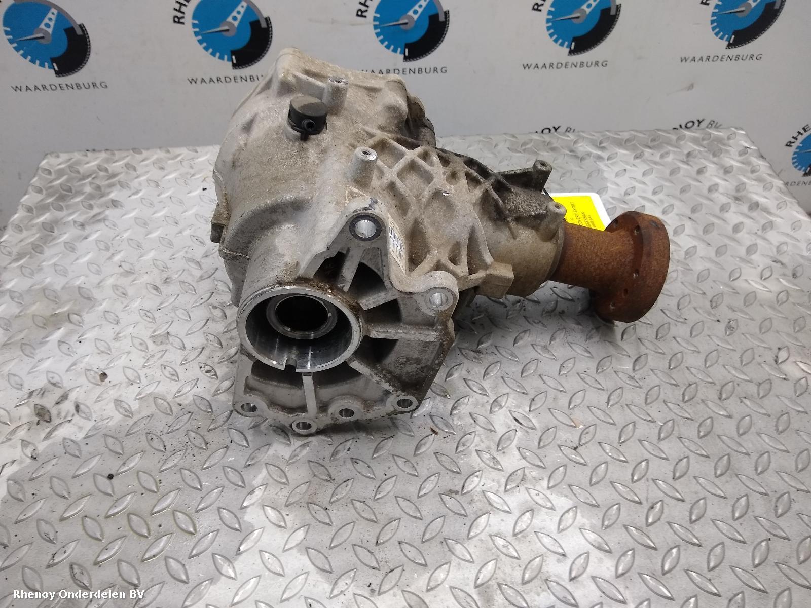 2016 LAND ROVER DISCOVERY SPORT TUSSENBAK View Auto part TUSSENBAK LAND ROVER DISCOVERY SPORT 2016