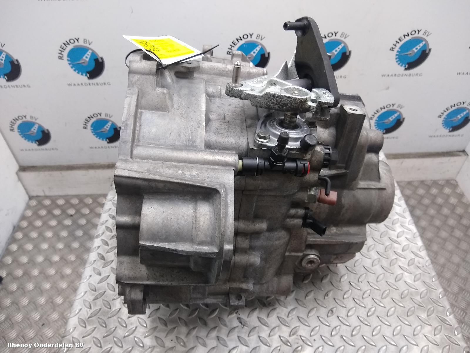 View Auto part TRANSMISSIE / VERSNELLINGSBAK VOLKSWAGEN GOLF 2017