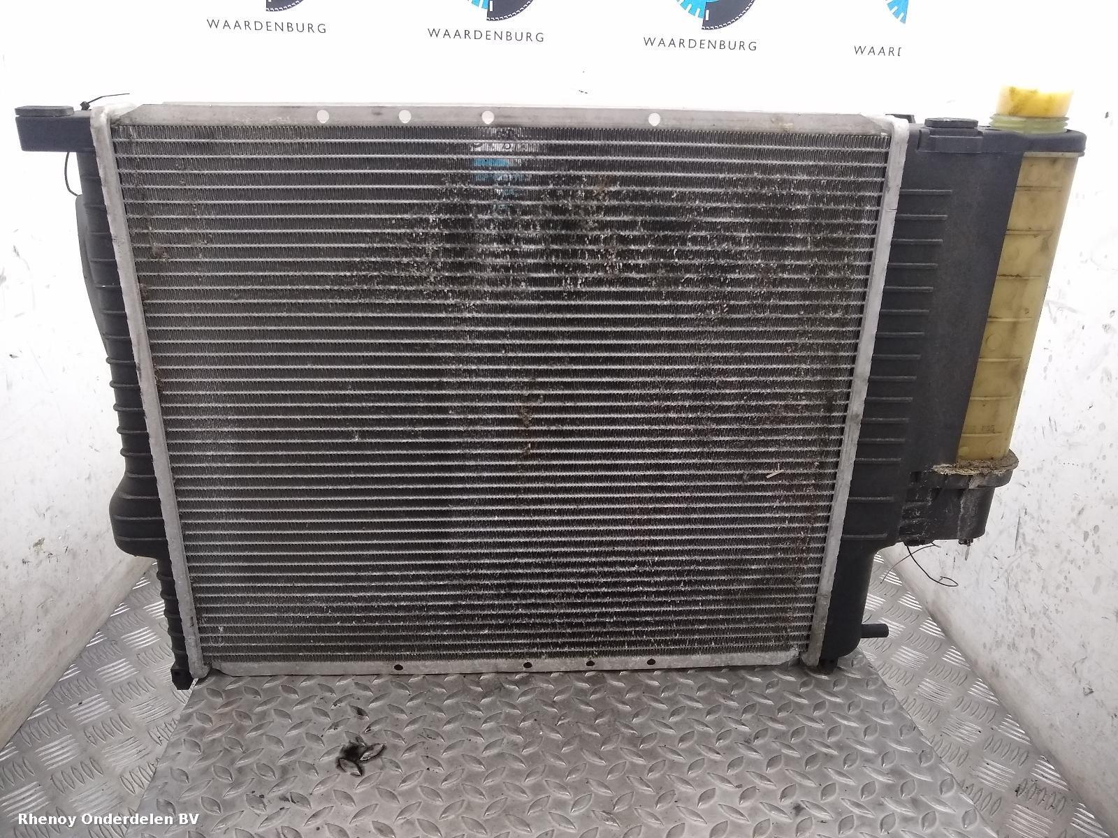 1997 BMW 5 SERIES Radiator View Auto part Radiator BMW 5 SERIES 1997