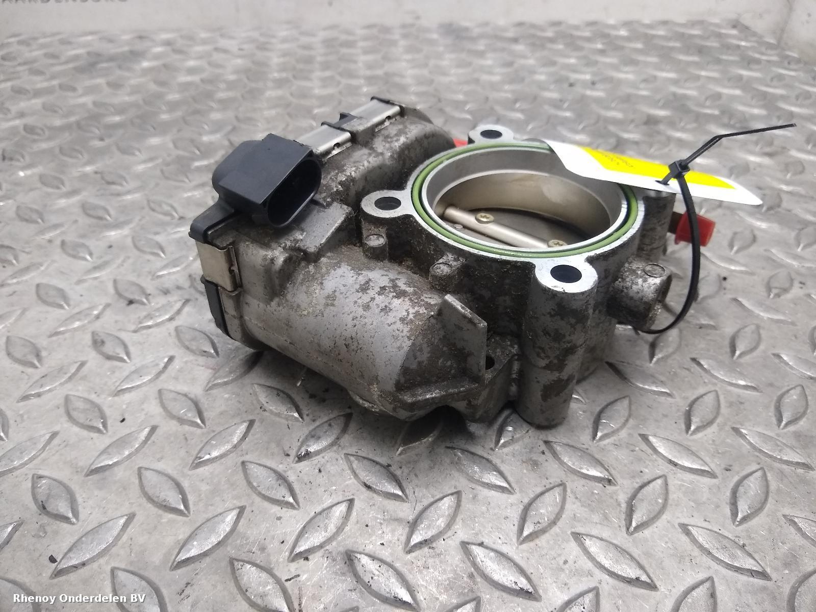 Bekijk Auto-onderdeel GASKLEPHUIS OPEL / VAUXHALL ASTRA 2004