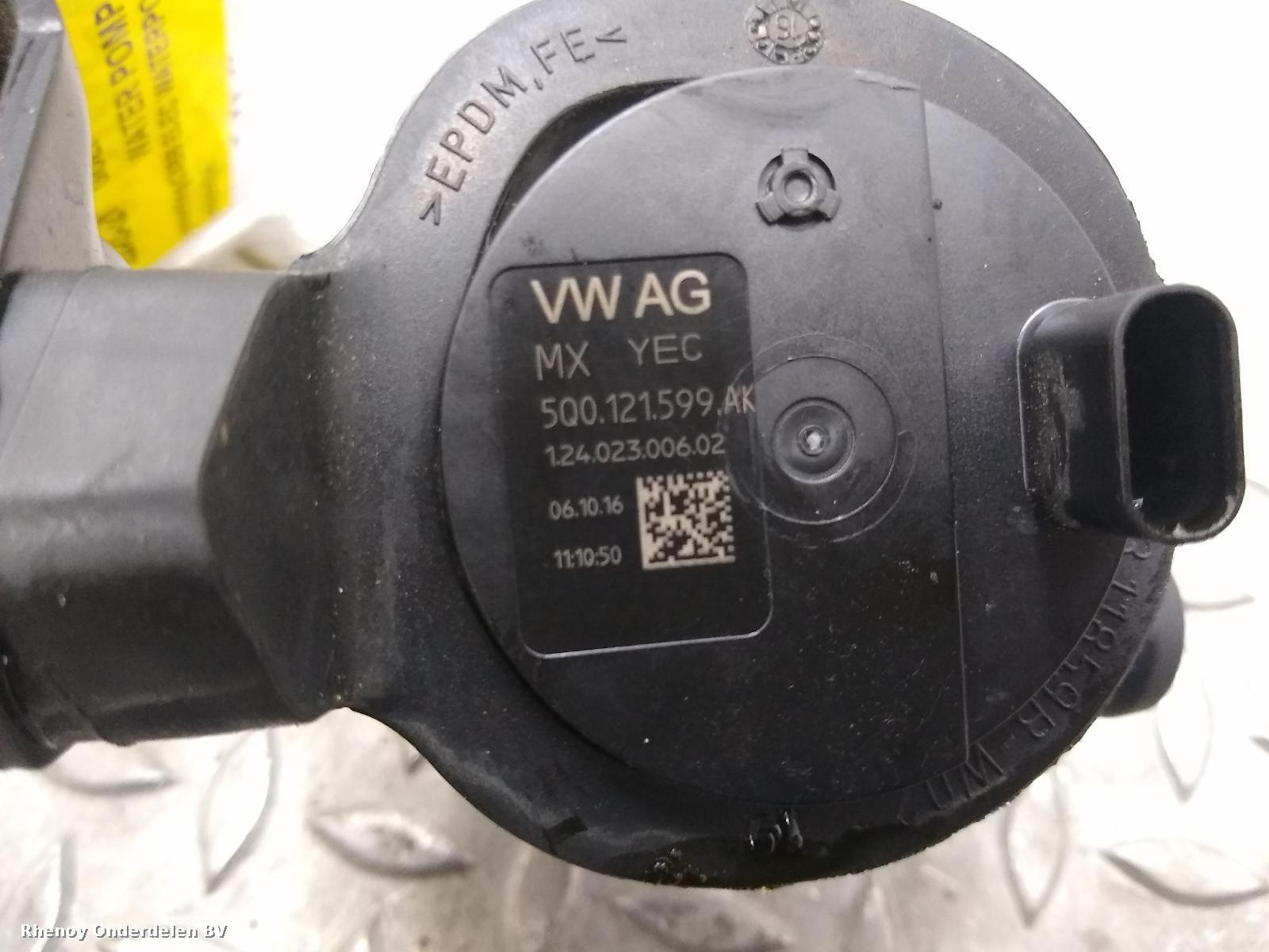 2016 VOLKSWAGEN GOLF WATERPOMP View Auto part WATERPOMP VOLKSWAGEN GOLF 2016