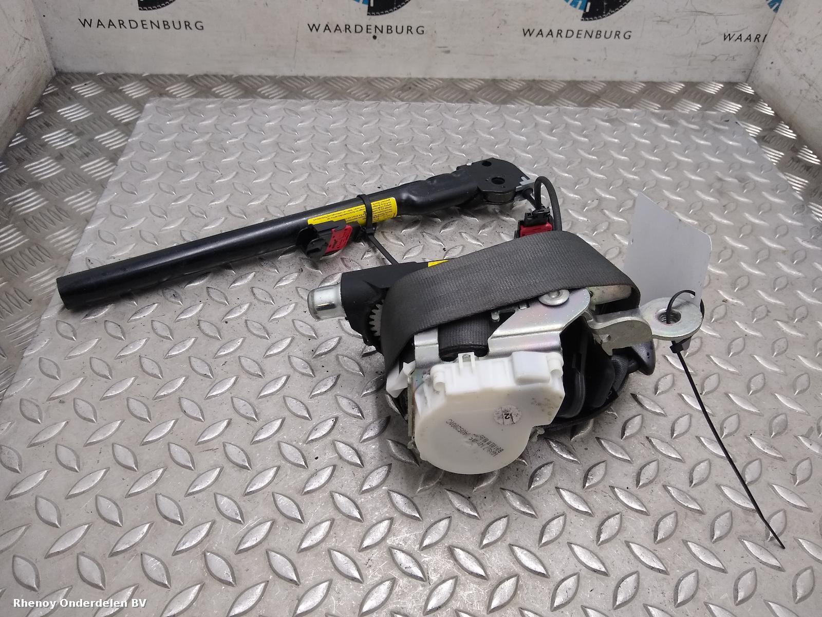 Bekijk Auto-onderdeel GORDELSPANNER RENAULT CLIO 2011