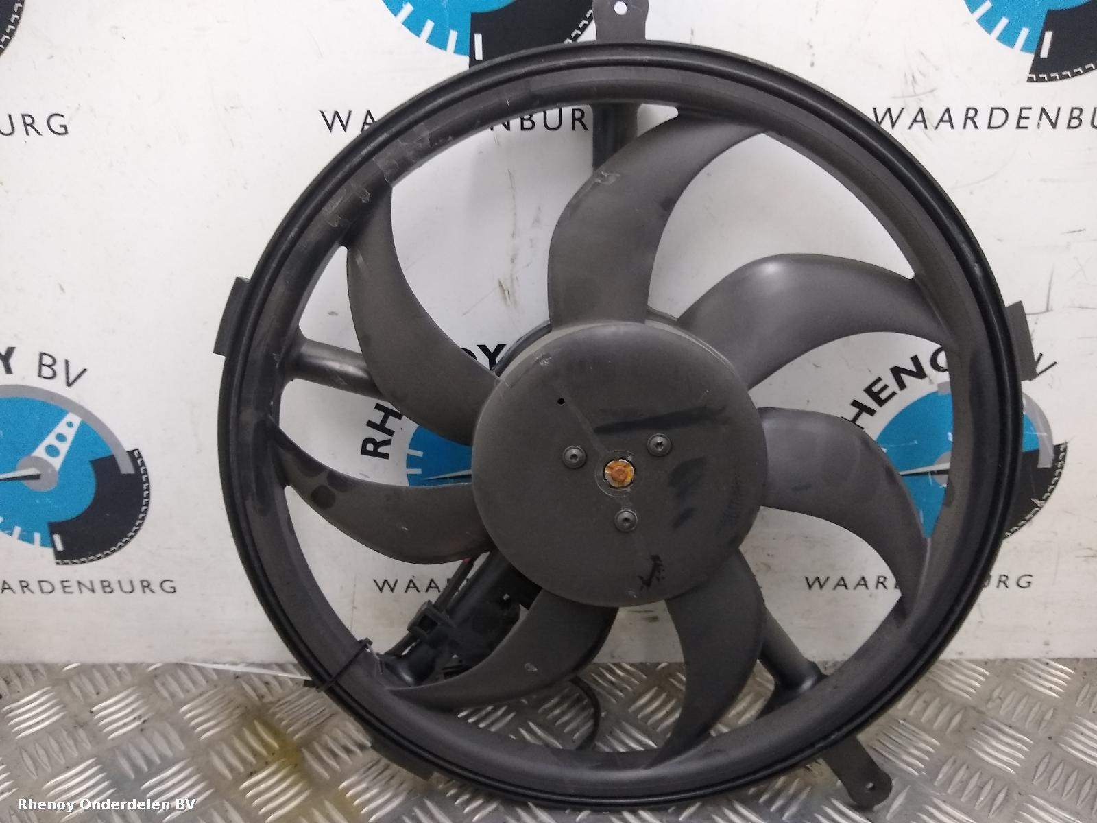 Bekijk Auto-onderdeel KOELVIN ELECTRISCH MINI (BMW) MINI 2010