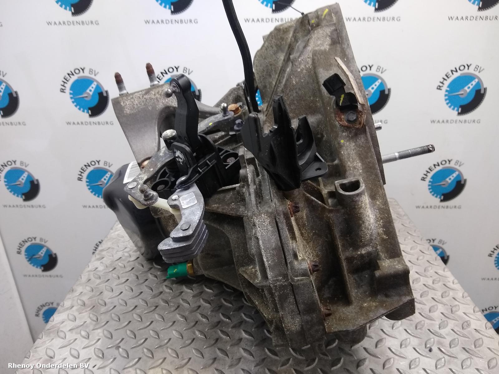 View Auto part TRANSMISSIE / VERSNELLINGSBAK DACIA SANDERO 2019