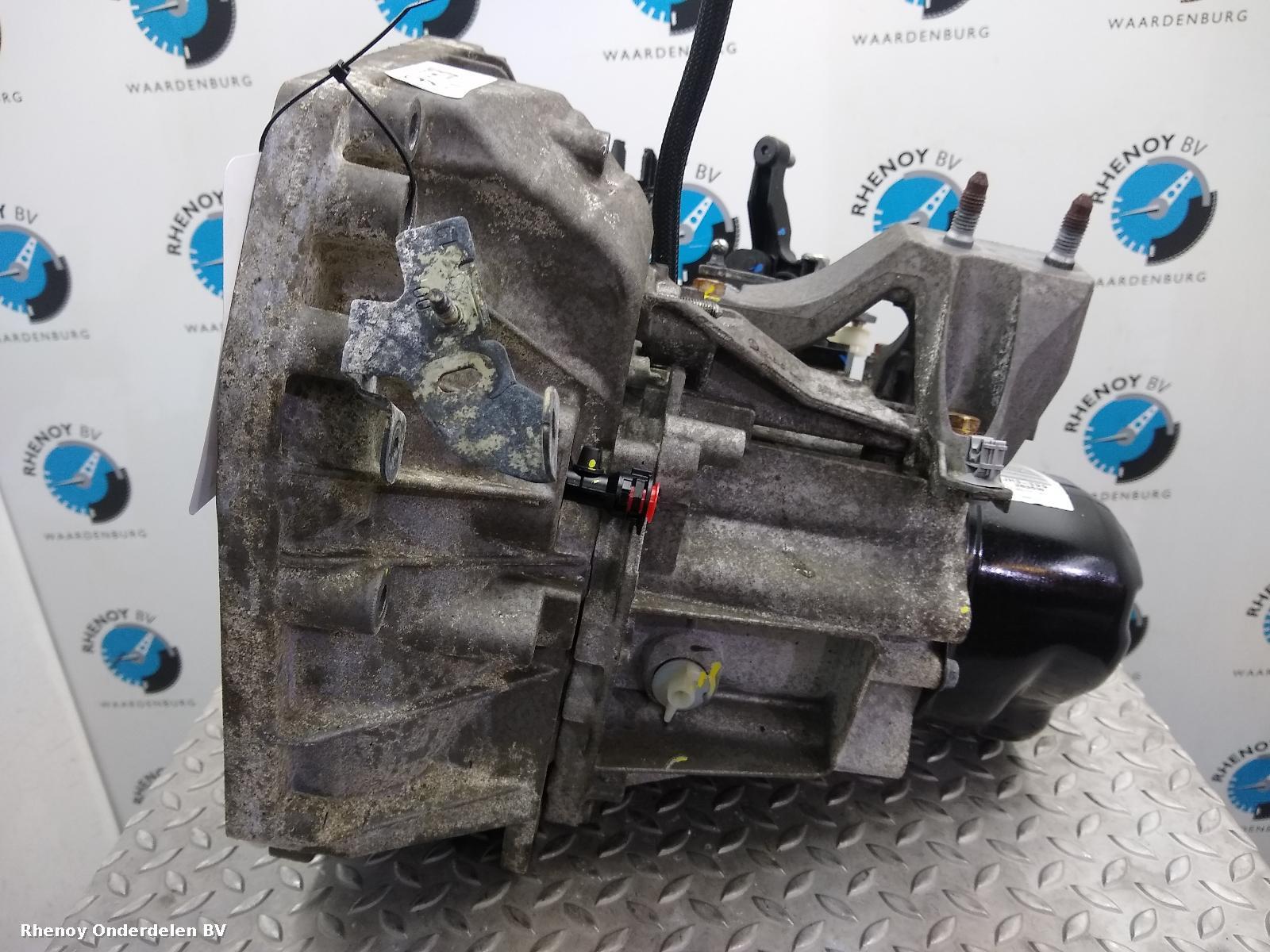 View Auto part TRANSMISSIE / VERSNELLINGSBAK DACIA SANDERO 2019