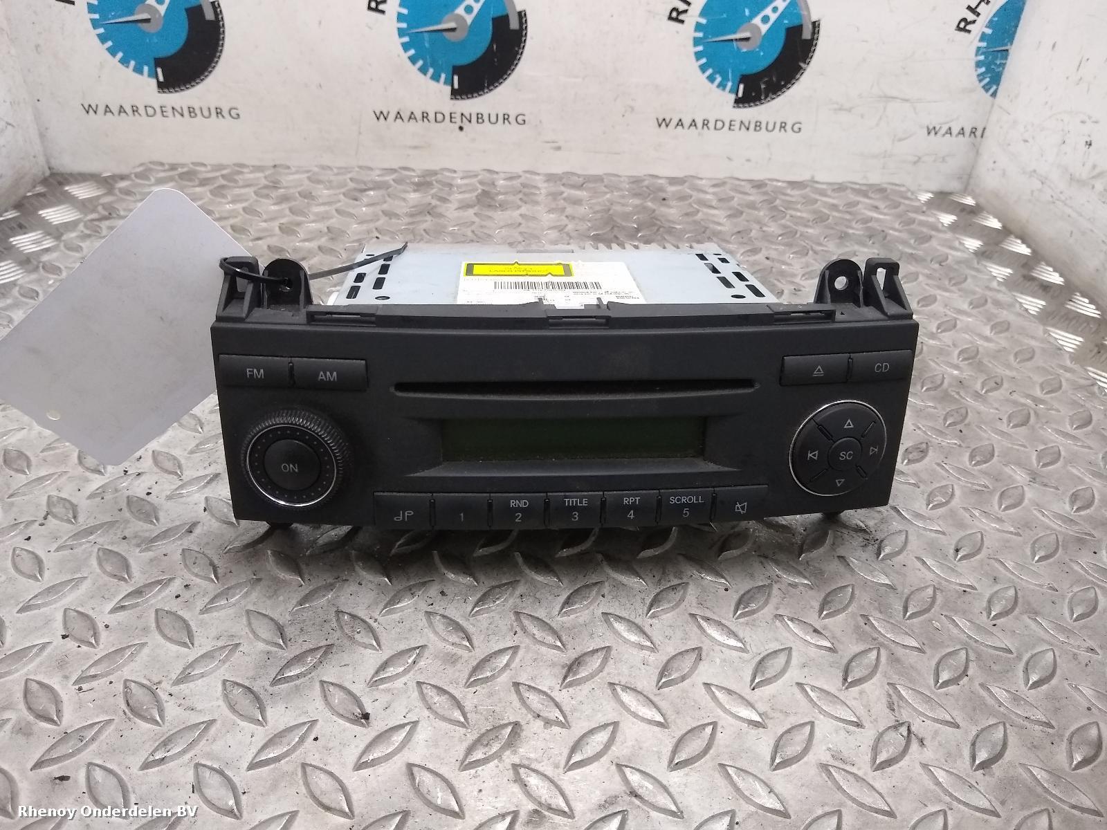Bekijk Auto-onderdeel RADIO VOLKSWAGEN CRAFTER 2010