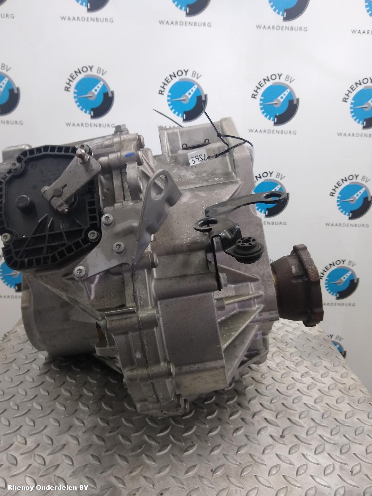 2014 VOLKSWAGEN GOLF TRANSMISSIE / VERSNELLINGSBAK View Auto part TRANSMISSIE / VERSNELLINGSBAK VOLKSWAGEN GOLF 2014