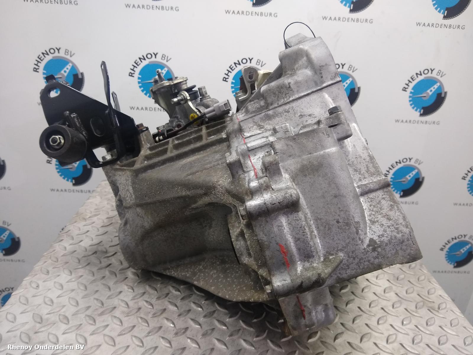 View Auto part TRANSMISSIE / VERSNELLINGSBAK TOYOTA YARIS 2008