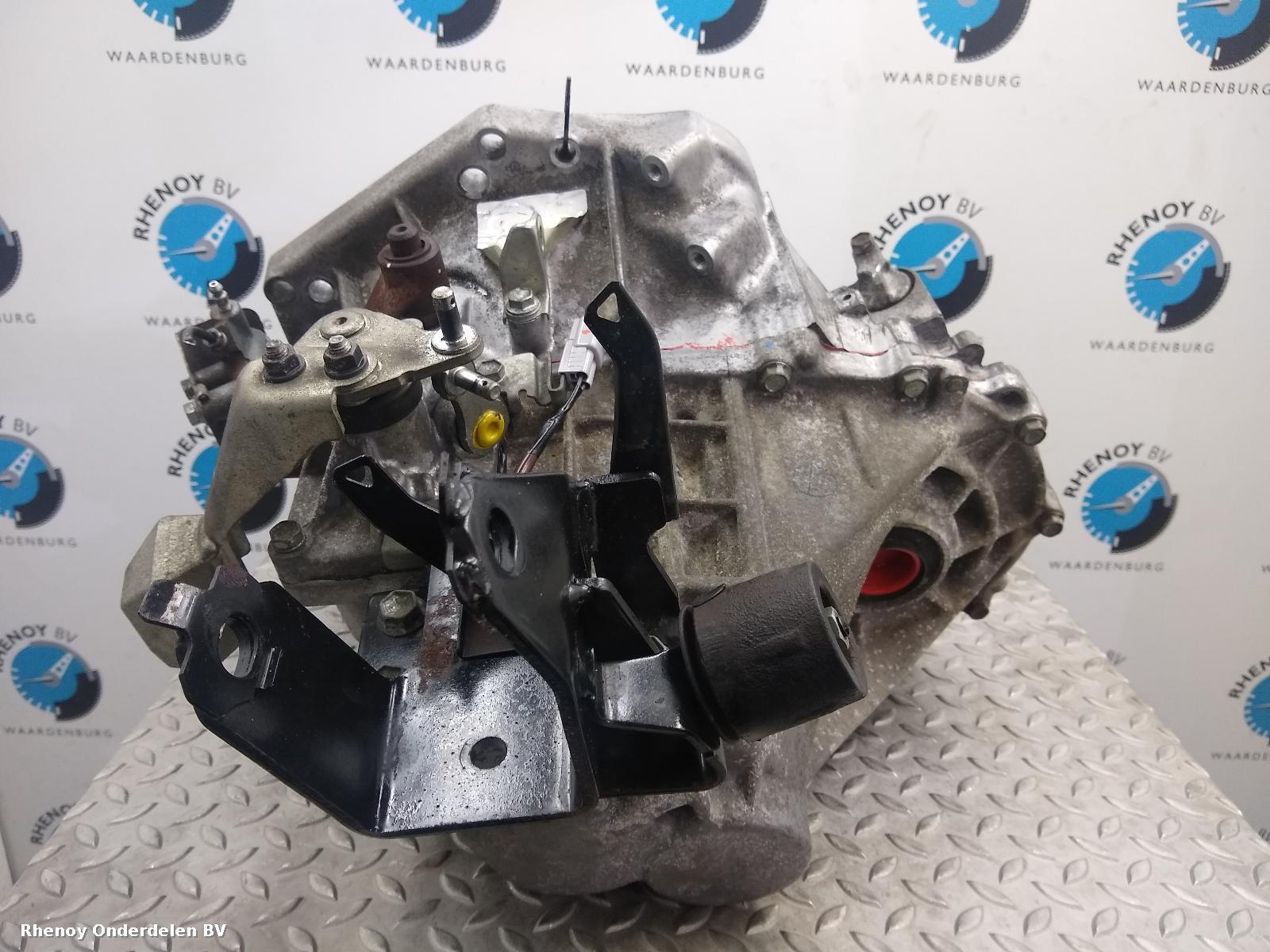 View Auto part TRANSMISSIE / VERSNELLINGSBAK TOYOTA YARIS 2008