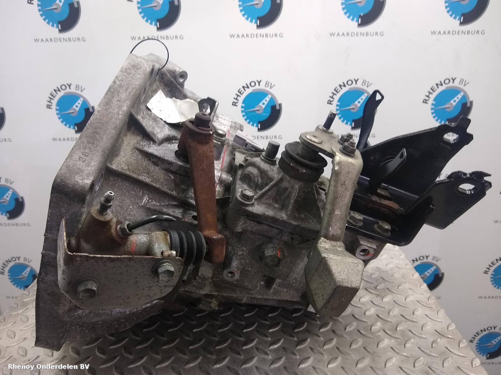 View Auto part TRANSMISSIE / VERSNELLINGSBAK TOYOTA YARIS 2008