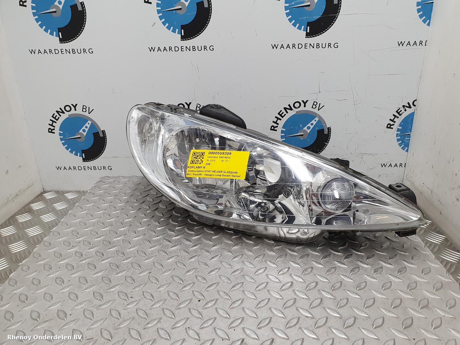 Bekijk Auto-onderdeel KOPLAMP R PEUGEOT 206 2005