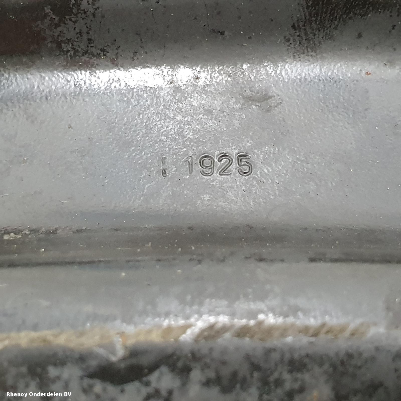 View Auto part DRAAGARM ONDER RV SEAT IBIZA 2015