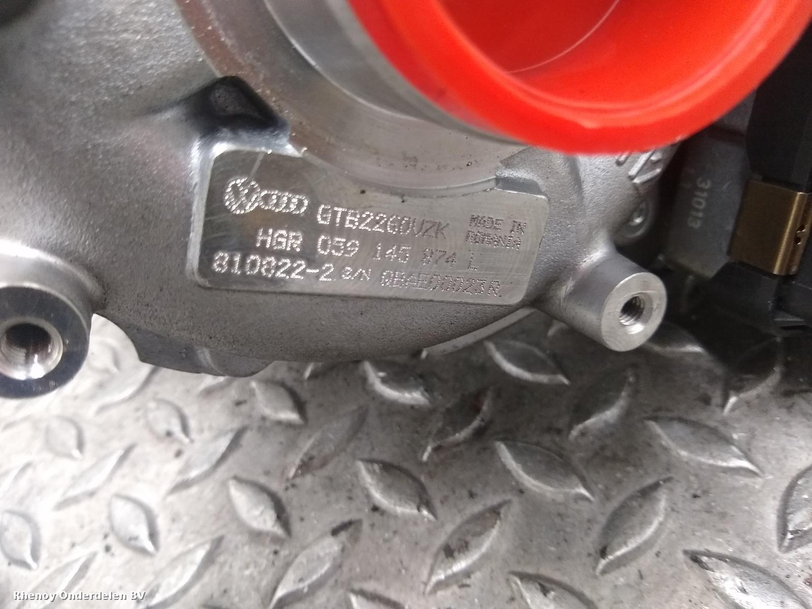 2013 PORSCHE CAYENNE TURBO View Auto part TURBO PORSCHE CAYENNE 2013