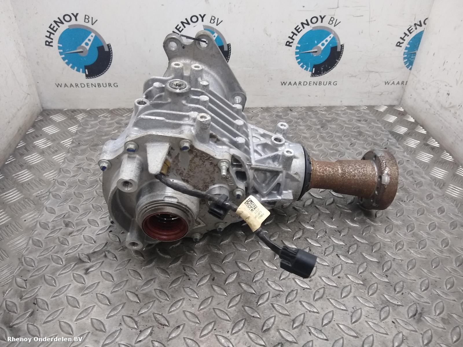 View Auto part TUSSENBAK FORD KUGA 2018