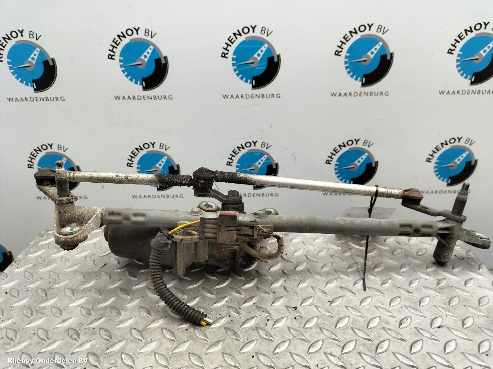 Bekijk Auto-onderdeel RUITENWISSERMOTOR VOOR OPEL / VAUXHALL VECTRA 2004