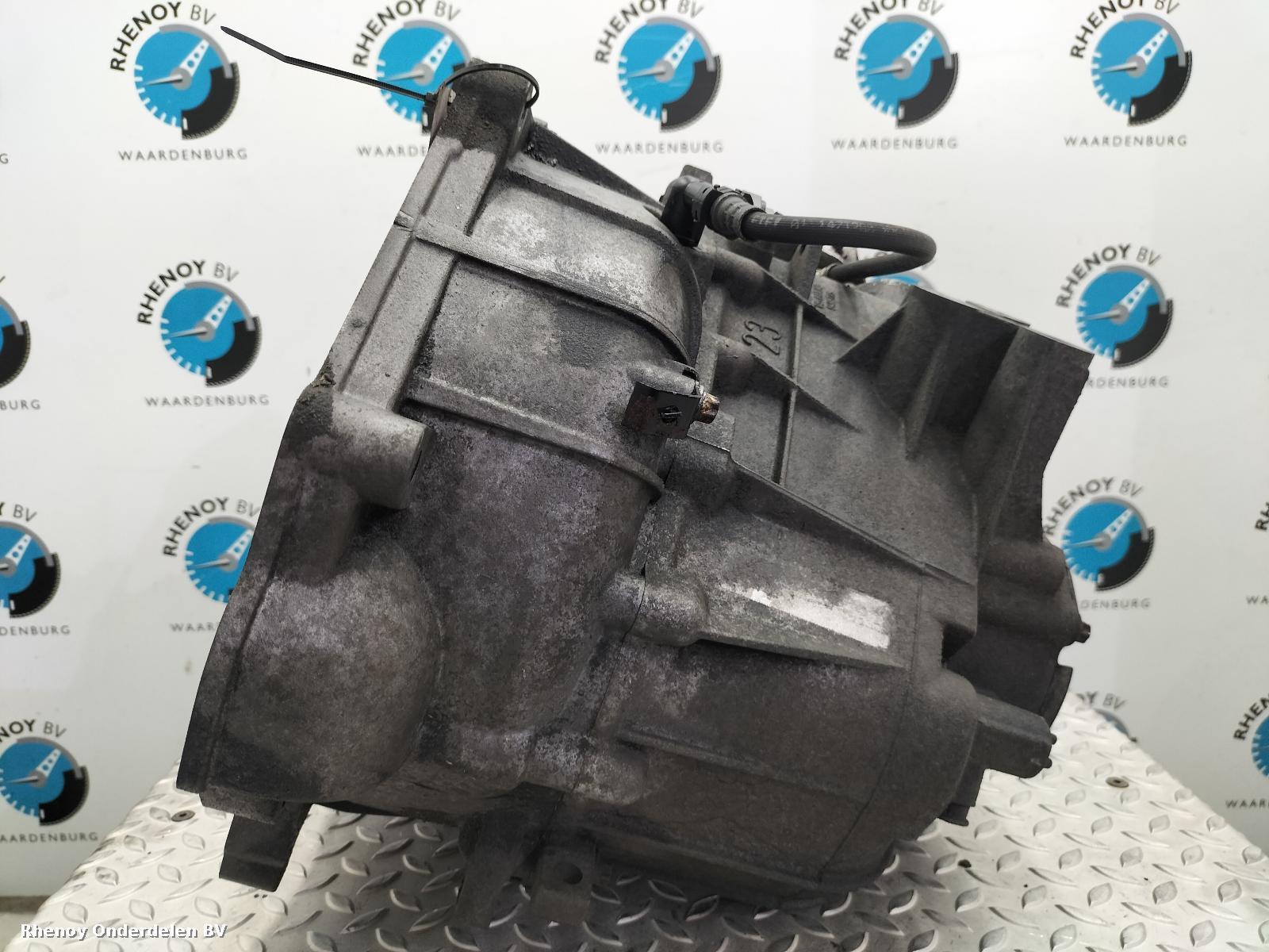 View Auto part TRANSMISSIE / VERSNELLINGSBAK OPEL / VAUXHALL VECTRA 2004