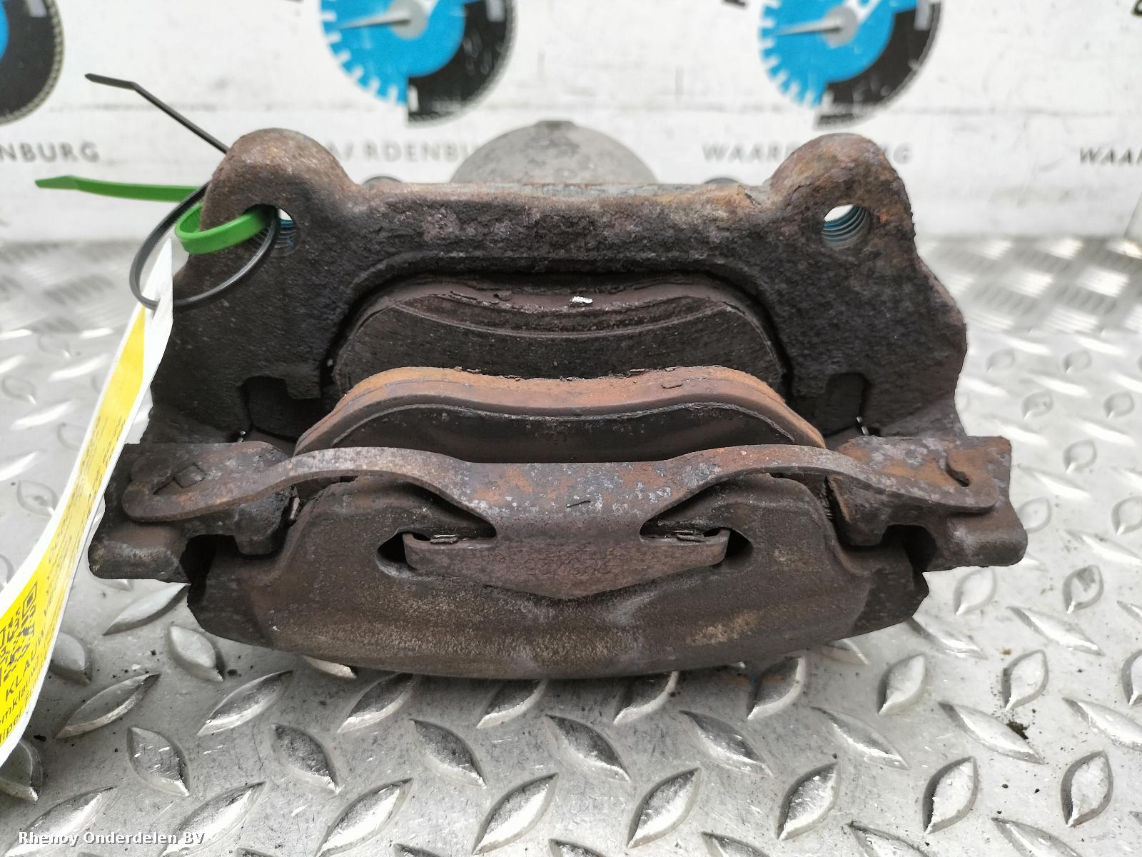 Bekijk Auto-onderdeel REM KLAUW OPEL / VAUXHALL VECTRA 2004