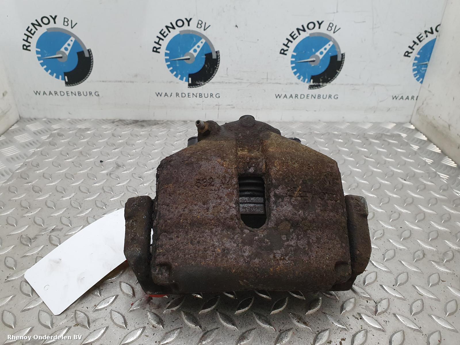 2006 VOLKSWAGEN PASSAT REM KLAUW View Auto part REM KLAUW VOLKSWAGEN PASSAT 2006