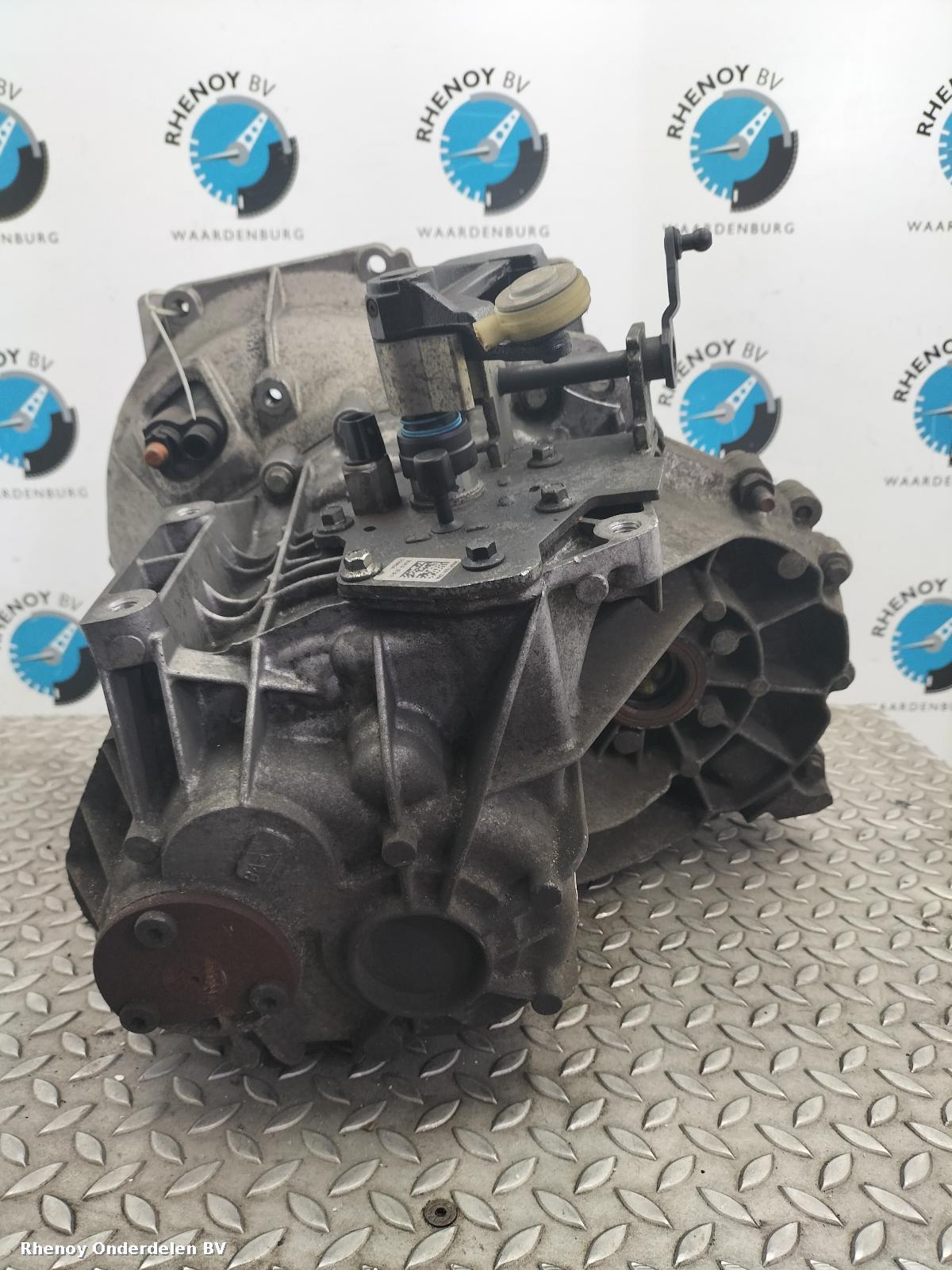 2010 FORD FOCUS TRANSMISSIE / VERSNELLINGSBAK View Auto part TRANSMISSIE / VERSNELLINGSBAK FORD FOCUS 2010