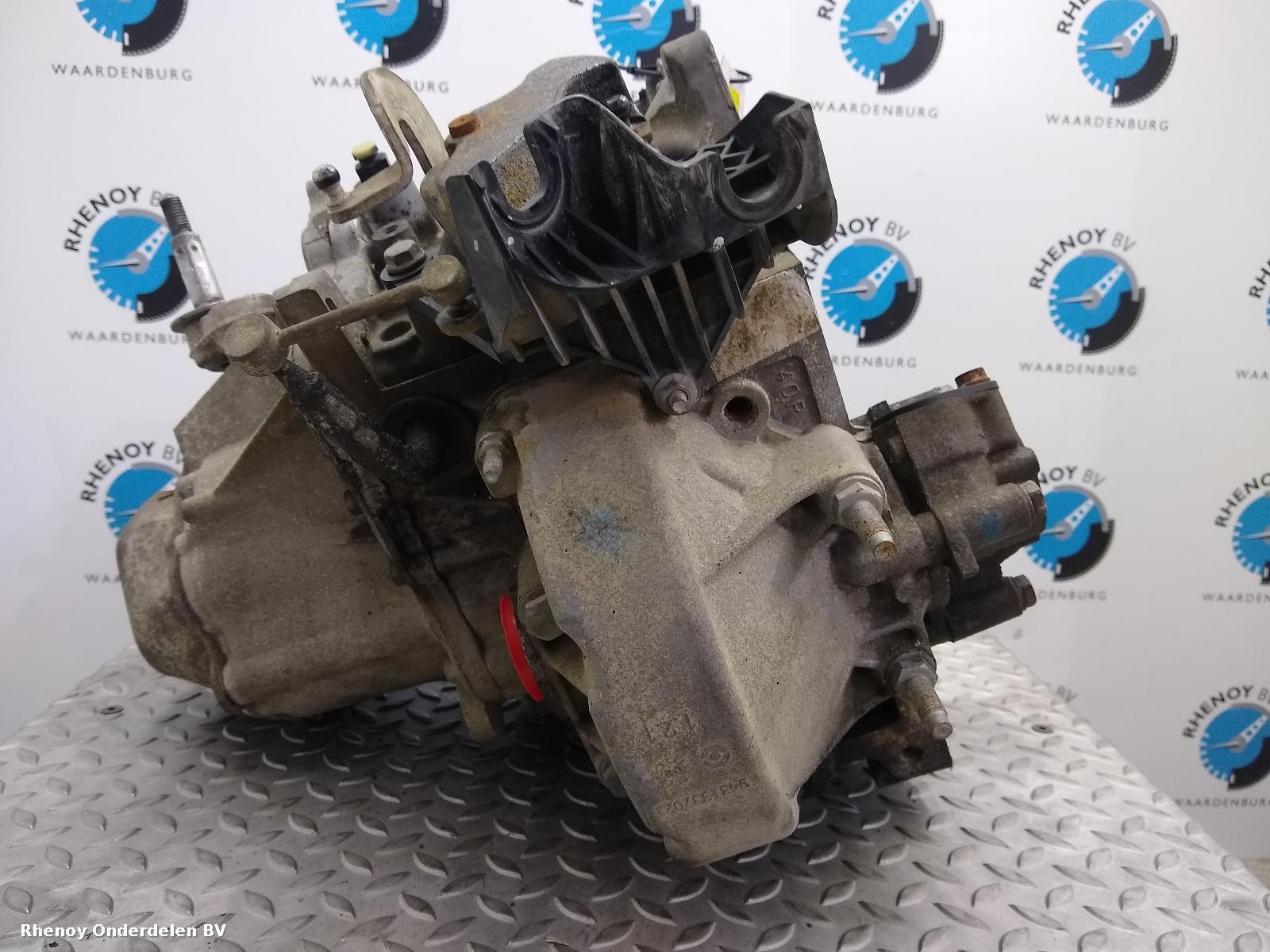 View Auto part TRANSMISSIE / VERSNELLINGSBAK PEUGEOT PARTNER 2009