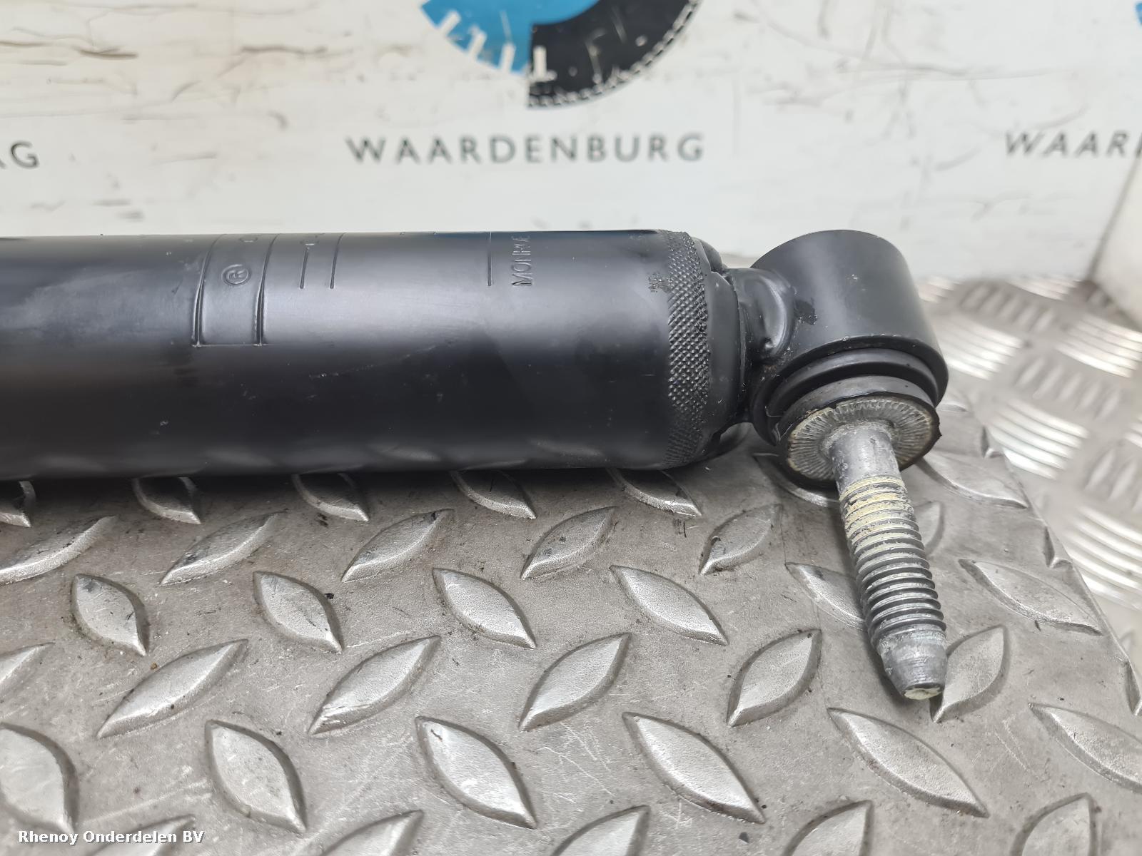 View Auto part VEERPOOT / SCHOKBREKER RA RENAULT SCENIC 2019