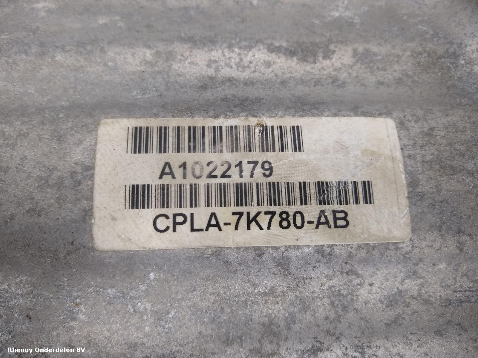 View Auto part TUSSENBAK LAND ROVER RANGE ROVER 2014