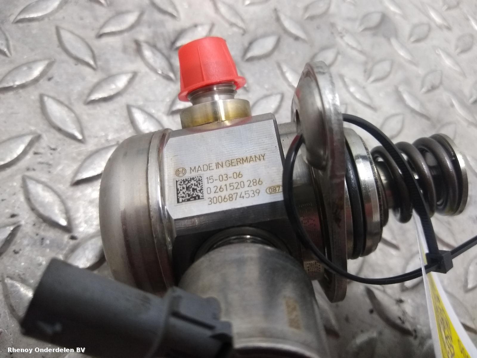 2015 ROLLS-ROYCE PHANTOM BRANDSTOF POMP VOOR DE INJECTOR View Auto part BRANDSTOF POMP VOOR DE INJECTOR ROLLS-ROYCE PHANTOM 2015