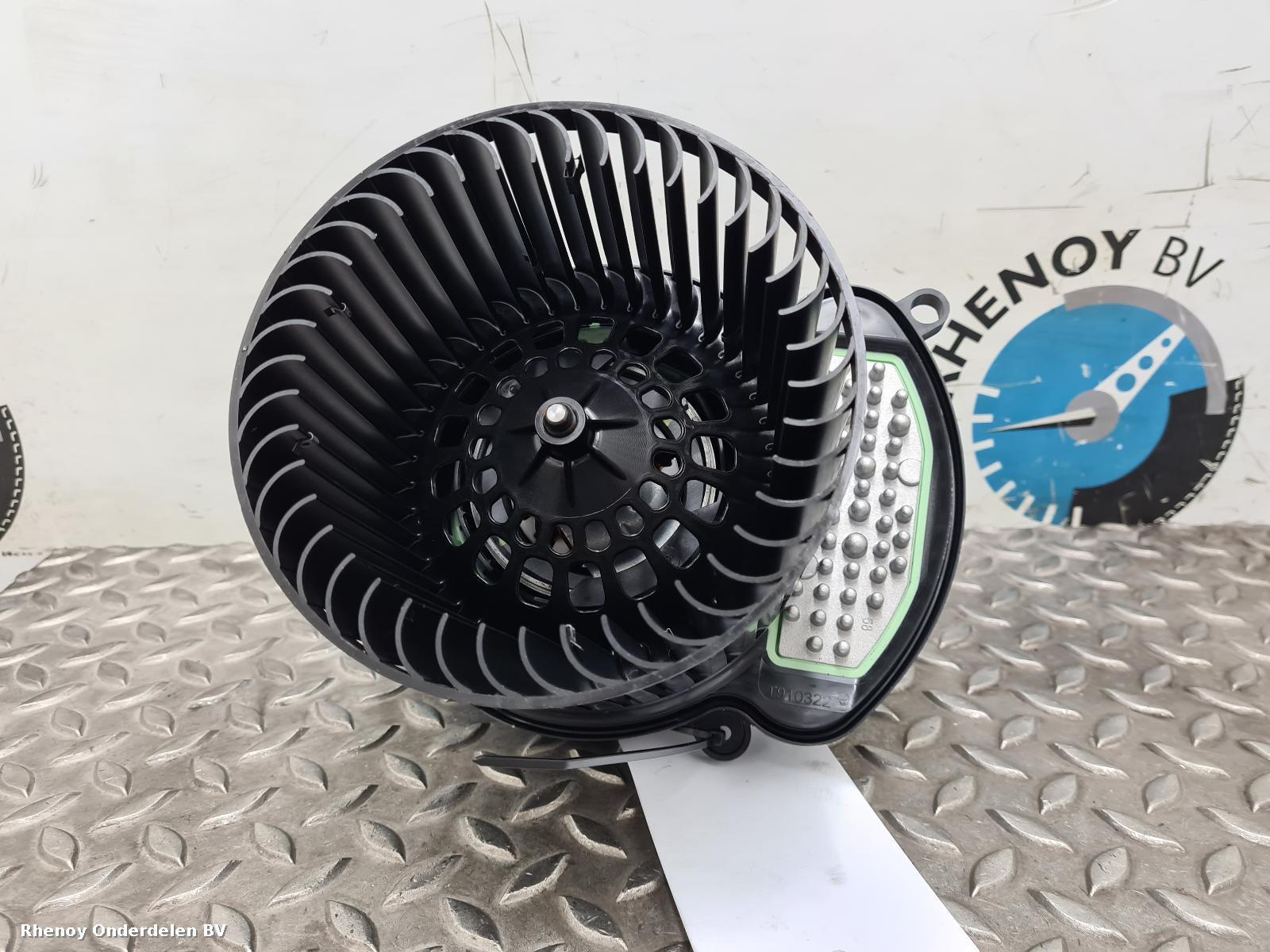 View Auto part Heater Motor/Assembly RENAULT SCENIC 2019