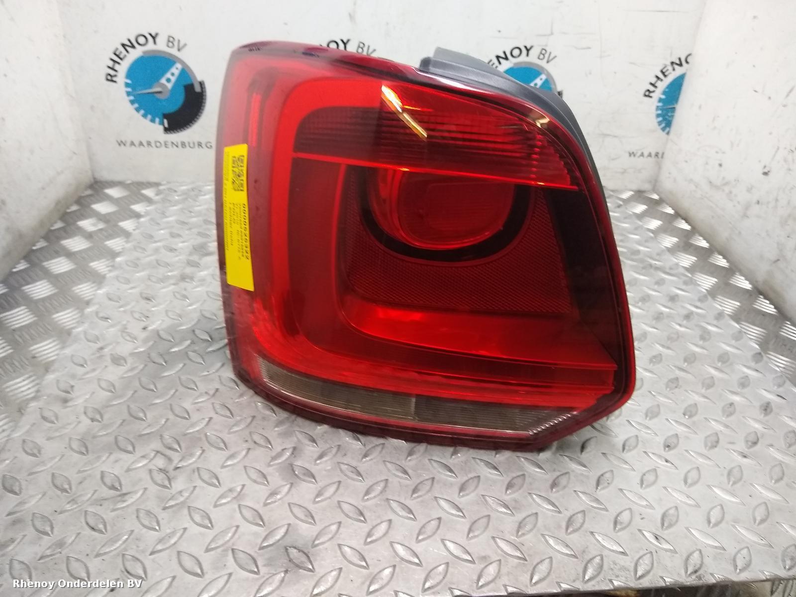Bekijk Auto-onderdeel ACHTERLICHT L VOLKSWAGEN POLO 2010