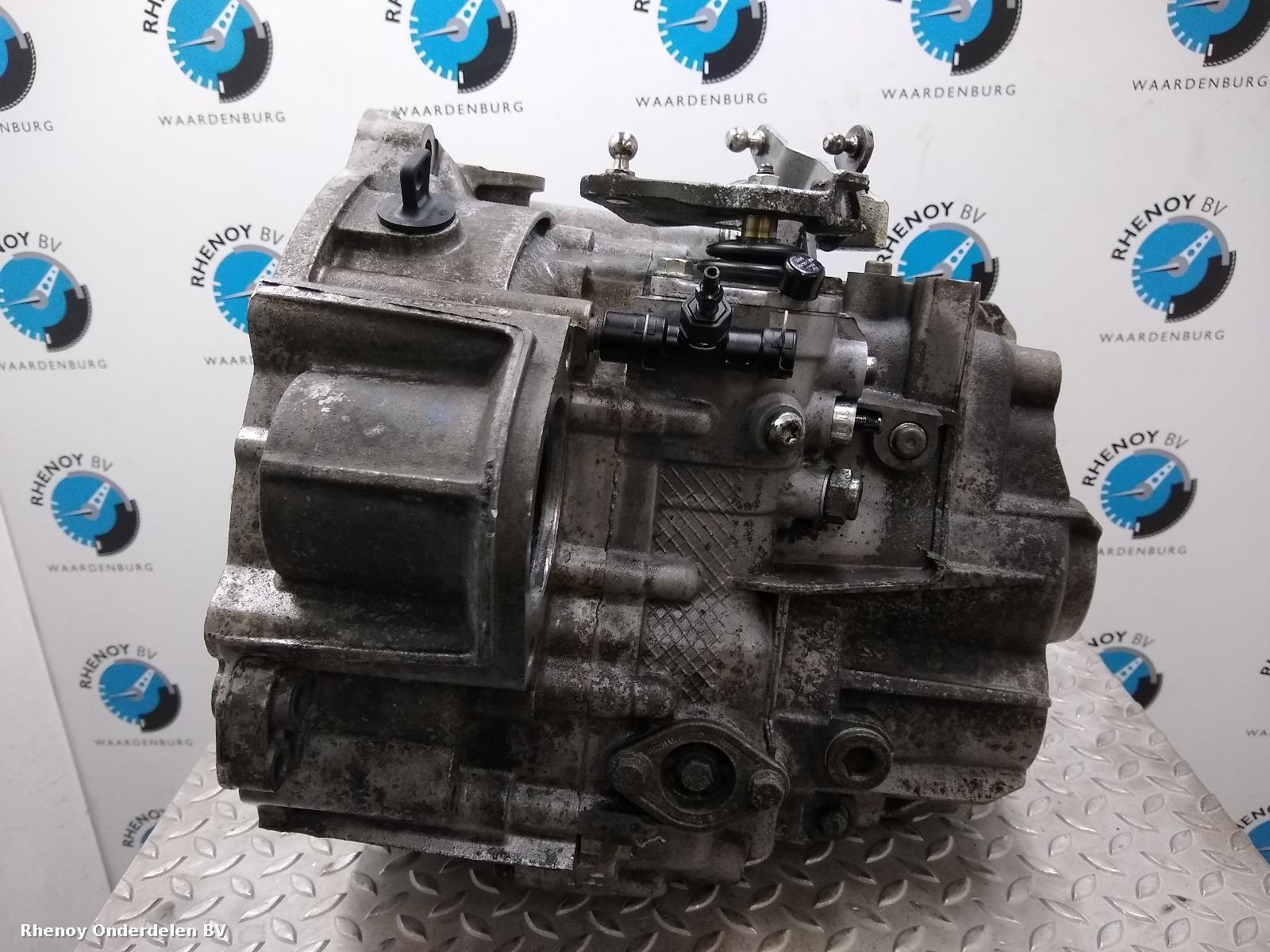 2000 AUDI TT TRANSMISSIE / VERSNELLINGSBAK View Auto part TRANSMISSIE / VERSNELLINGSBAK AUDI TT 2000