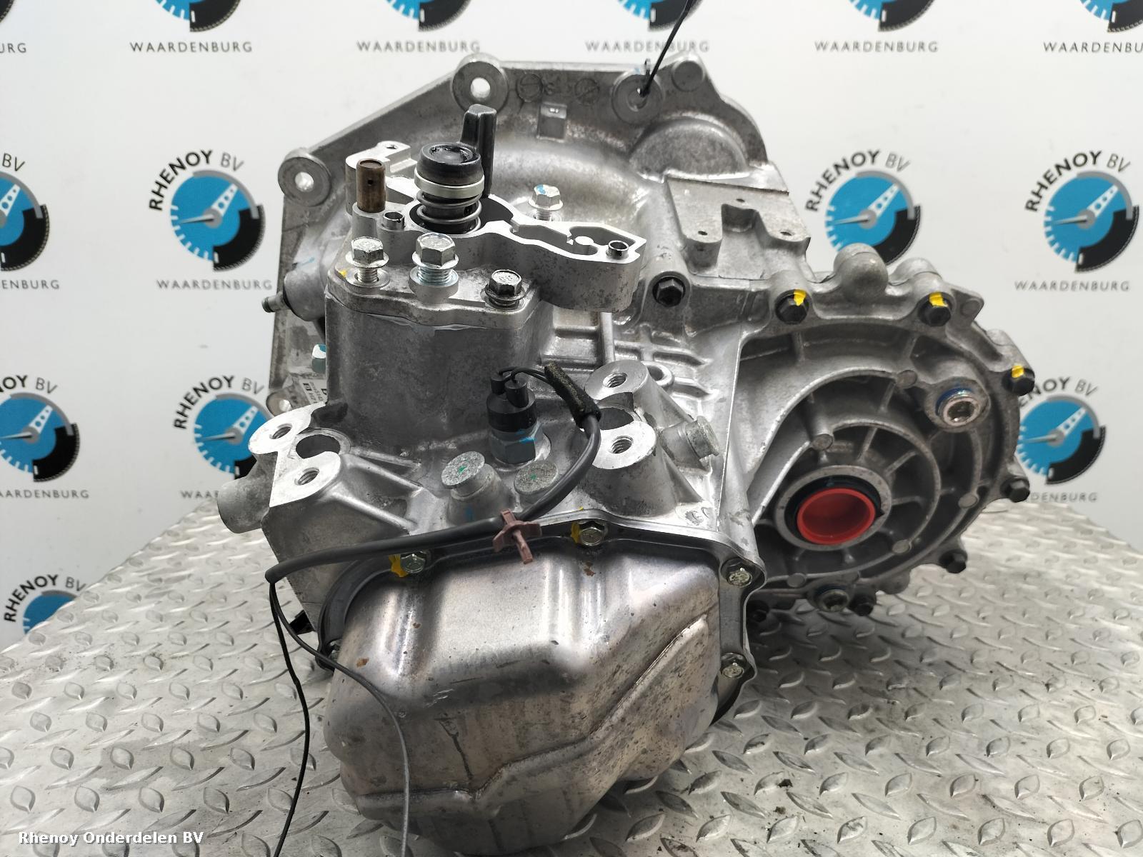 2016 OPEL / VAUXHALL VIVA TRANSMISSIE / VERSNELLINGSBAK View Auto part TRANSMISSIE / VERSNELLINGSBAK OPEL / VAUXHALL VIVA 2016
