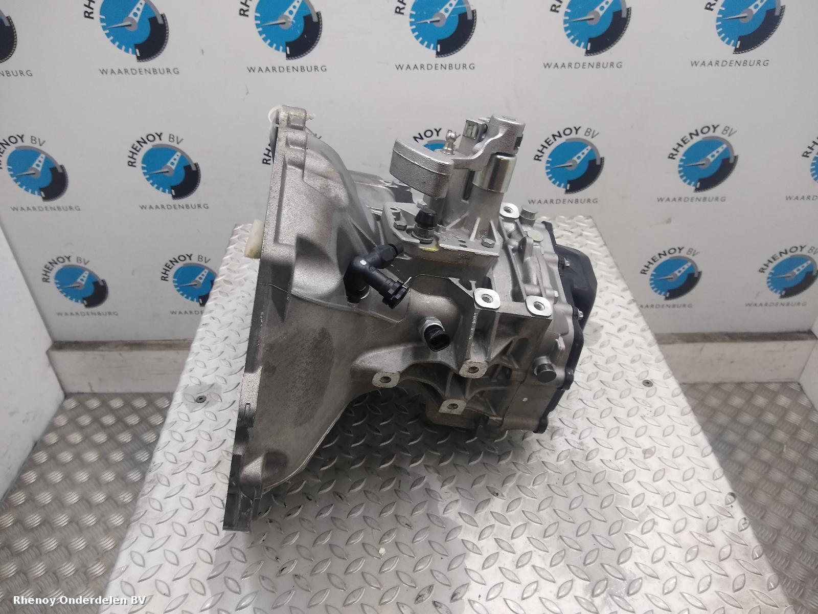 View Auto part TRANSMISSIE / VERSNELLINGSBAK OPEL / VAUXHALL CORSA 2016