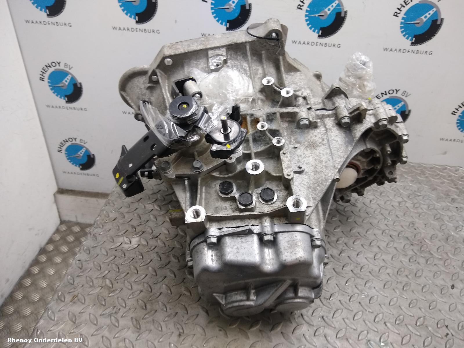 View Auto part TRANSMISSIE / VERSNELLINGSBAK HYUNDAI I20 2012