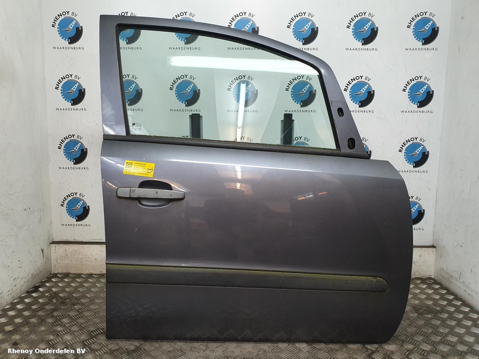 View Auto part R Front Door VAUXHALL / OPEL ZAFIRA 2006