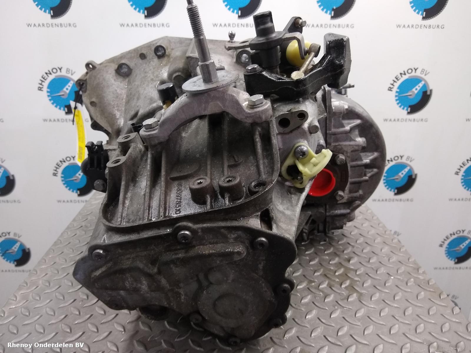 2011 PEUGEOT 5008 Gearbox View Auto part Gearbox PEUGEOT 5008 2011