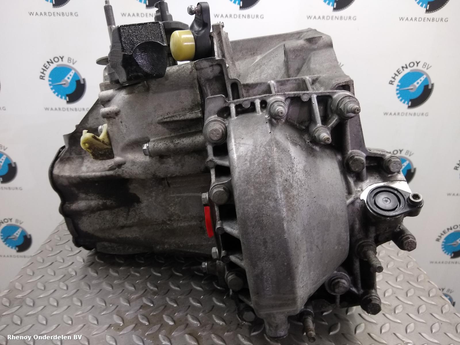 2011 PEUGEOT 5008 Gearbox View Auto part Gearbox PEUGEOT 5008 2011