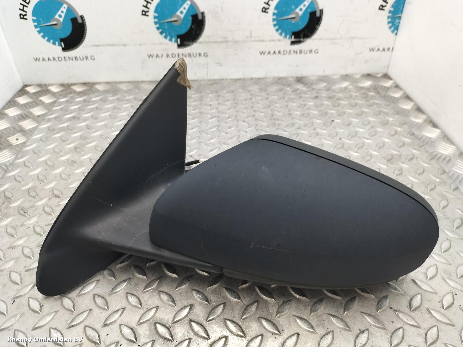 View Auto part SPIEGEL L VOLVO XC70 2004